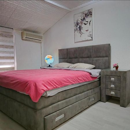 Apartment Center 23 Подгорица Екстериор снимка