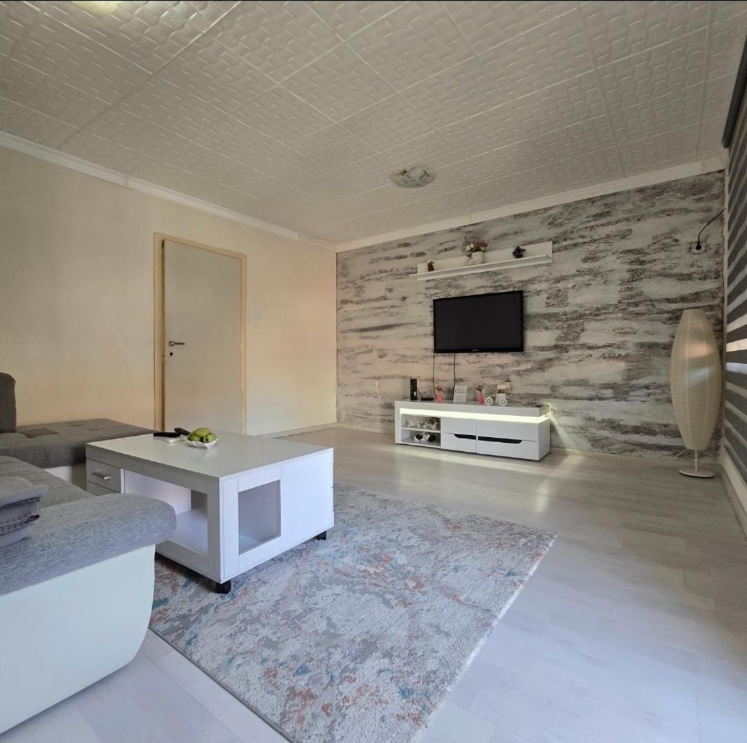 Apartment Center 23 Подгорица Екстериор снимка